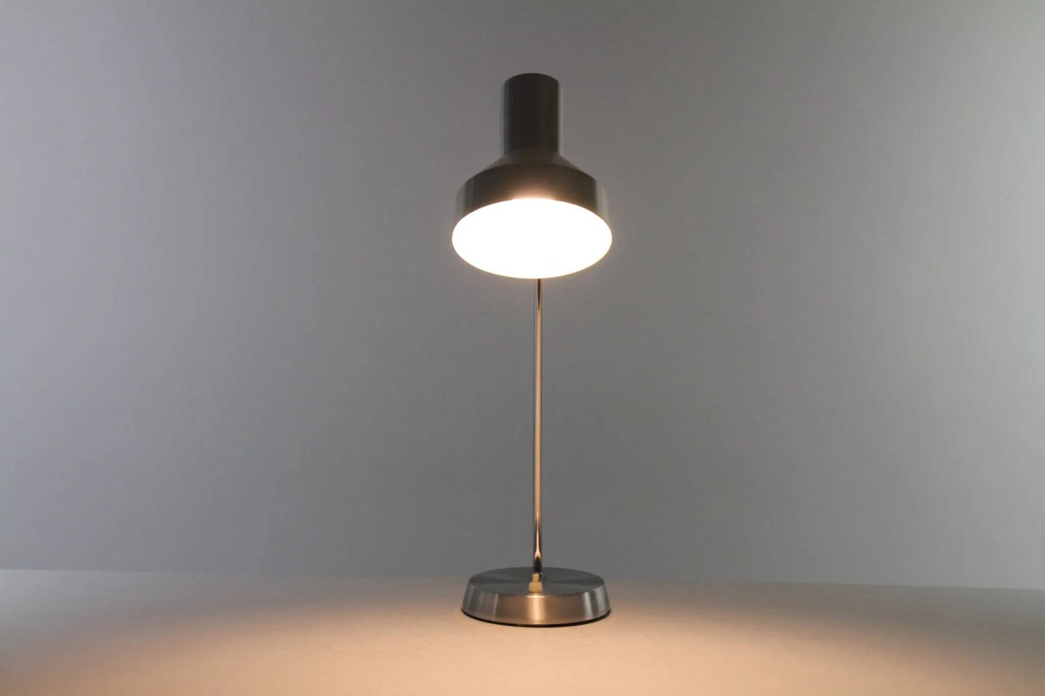 Eric Wärnå for EWÅ Armaturfabrik, Värnamo, Sweden — Model B-71 Desk Lamp, 1970s