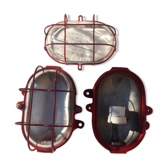 2 industrial wall lamps