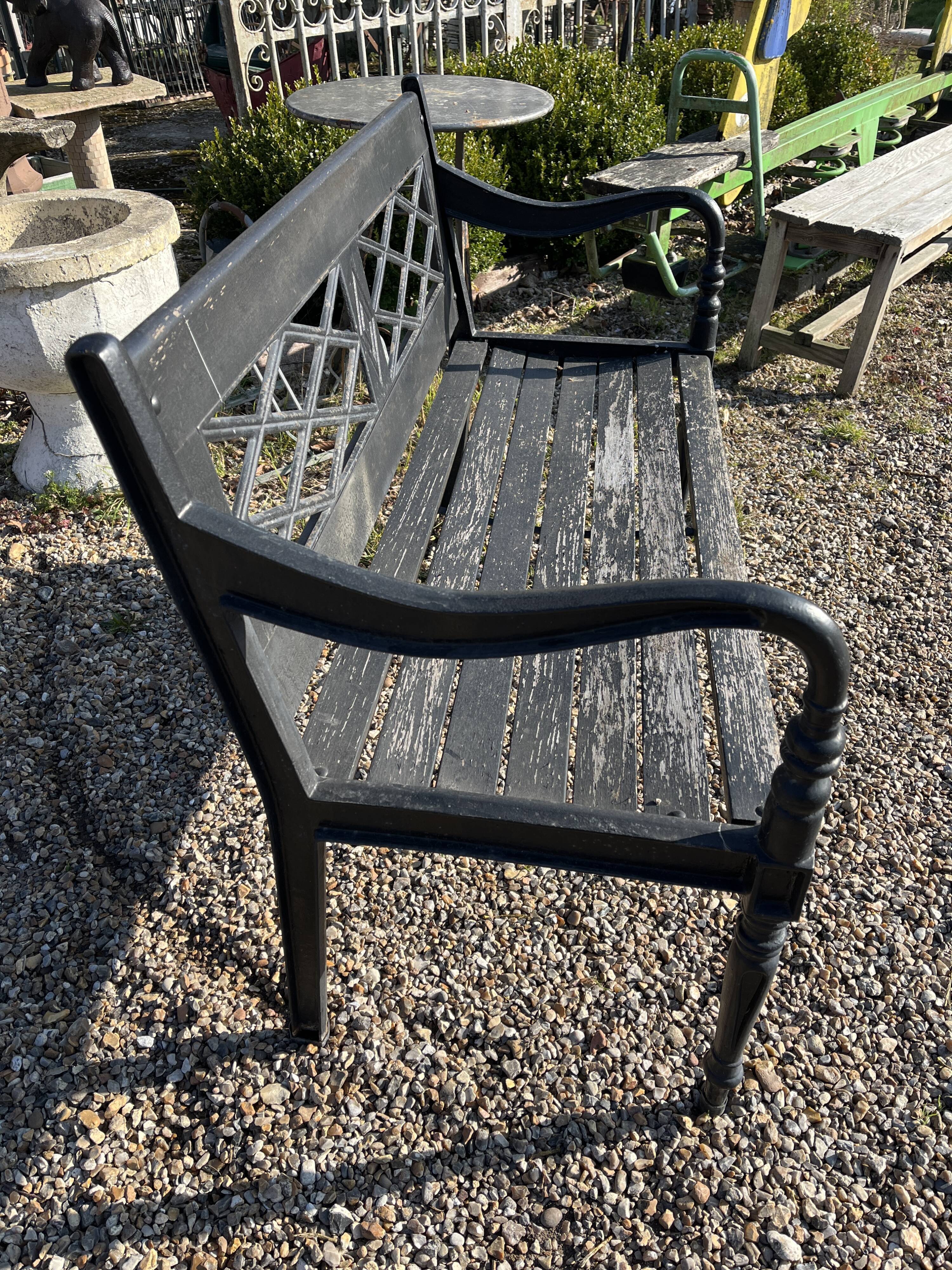 Banc de jardin fonte et bois