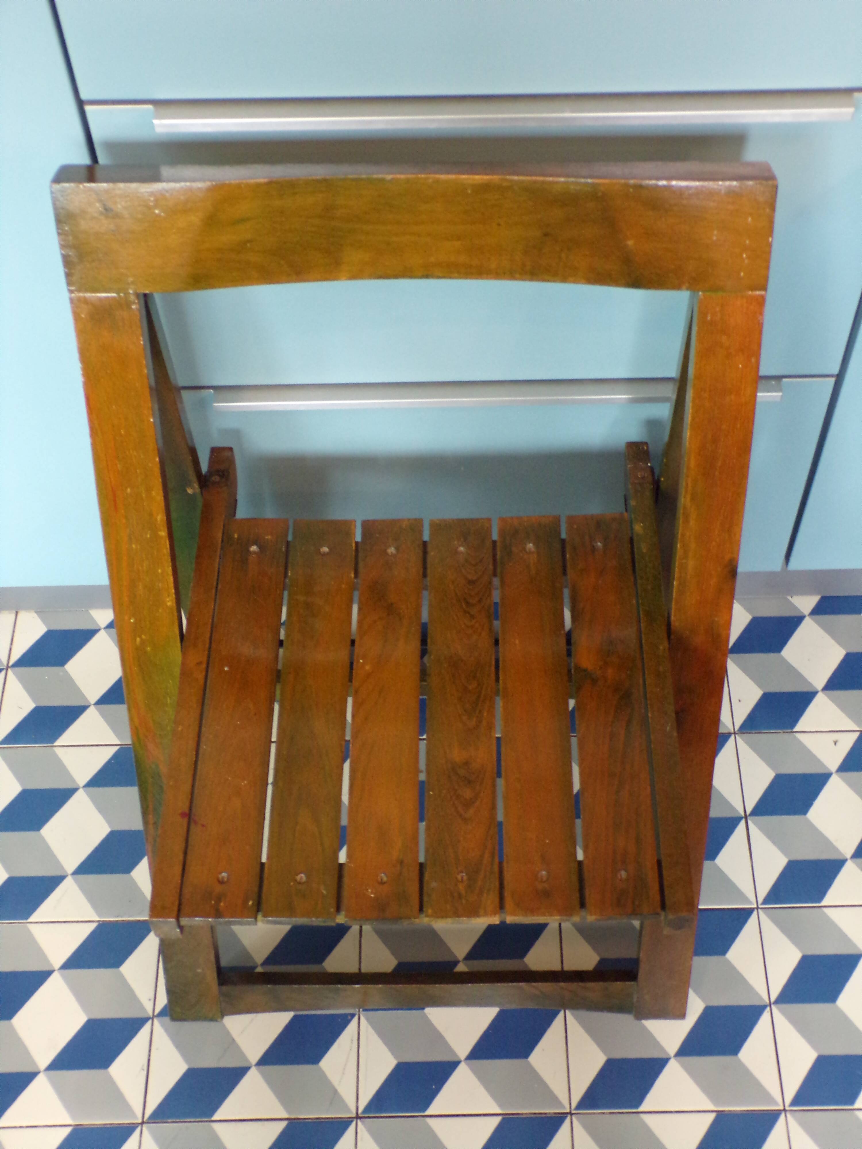 Italian folding chair