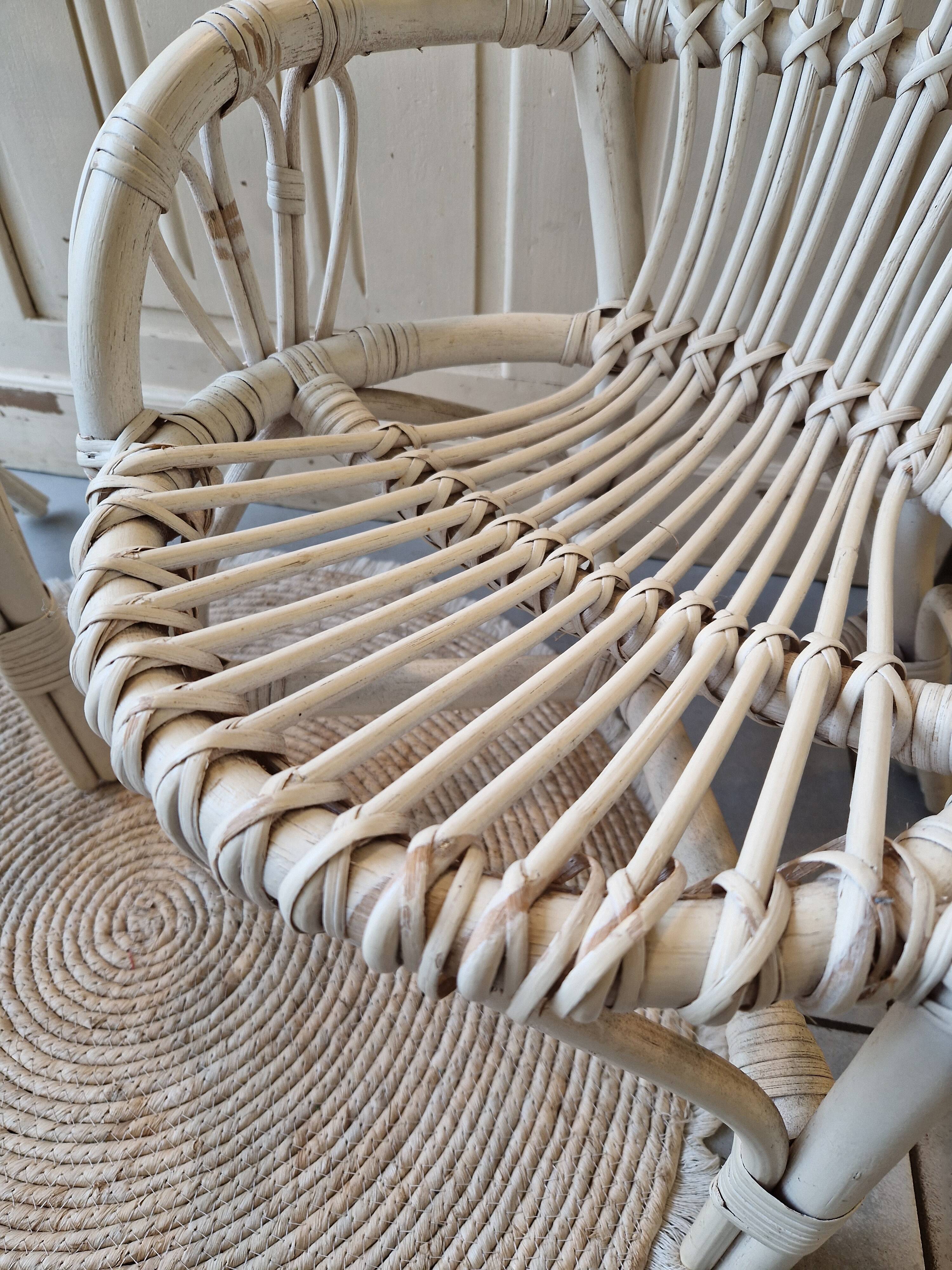 Set of 2 rattan children's chairs