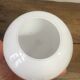 Globe en verre blanc