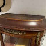 Curved marquetry display case, half-moon shape, checkerboard marquetry