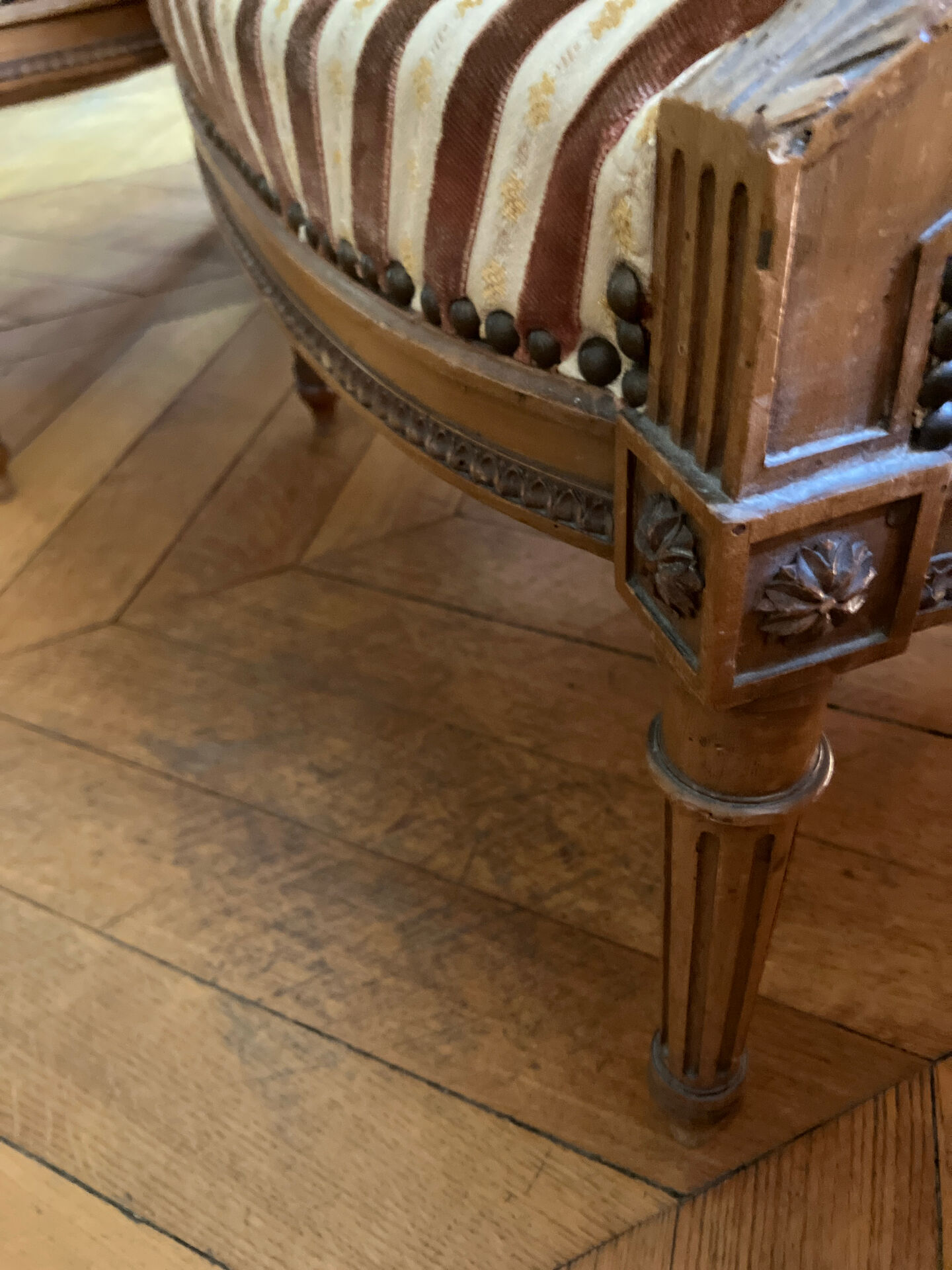Paire de fauteuils L XVI