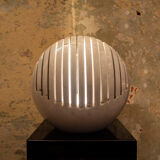 Lamp-sculpture produces the sound harp Model Harp by Alfredo Pizzo Greco for Zanotta Anni'70