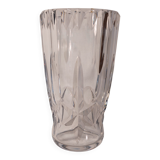 Baccarat crystal vase with chiseled motifs