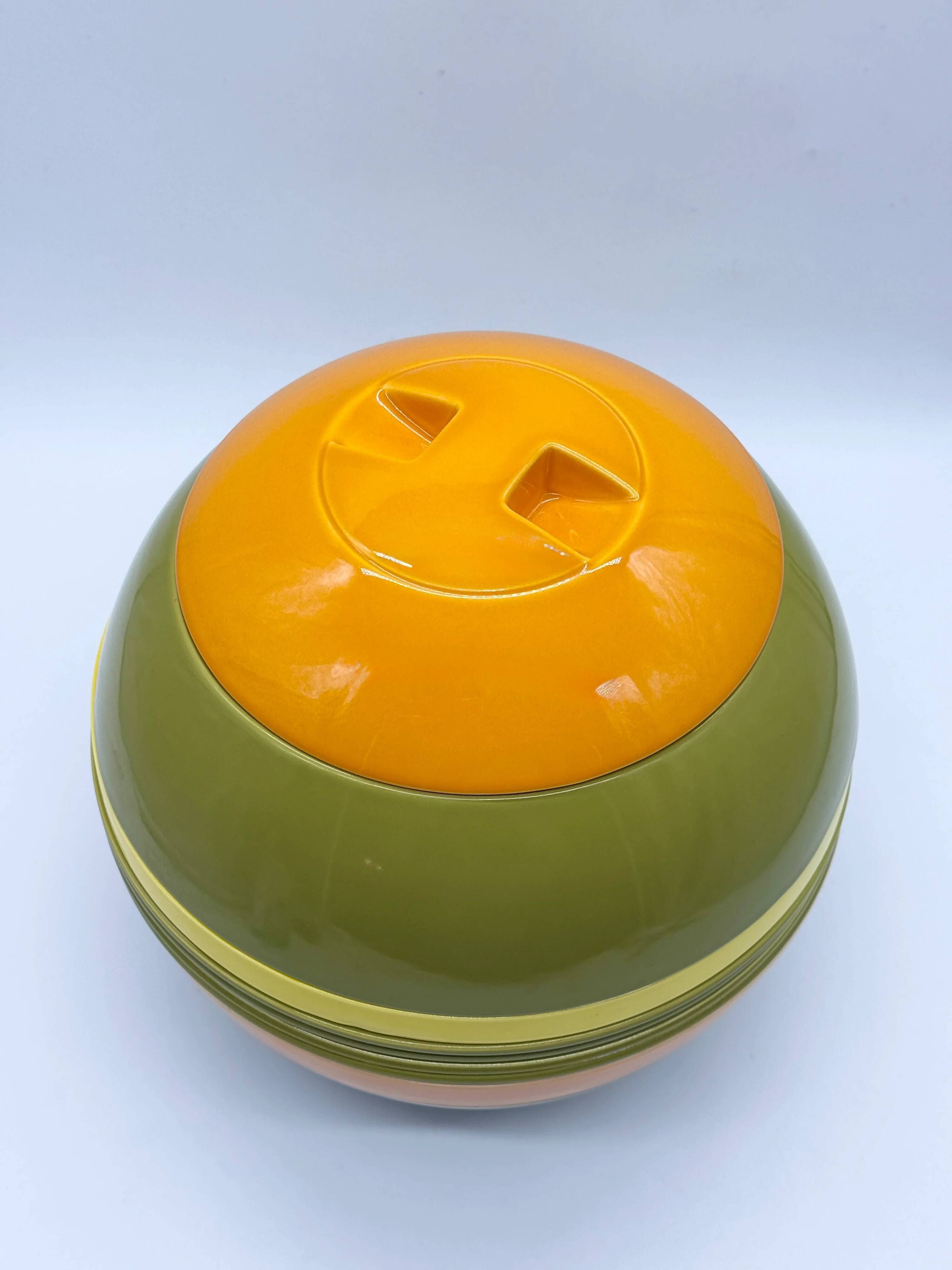 "Die Kugel" par Helen von Boch pour Villeroy & Boch, vers 1971