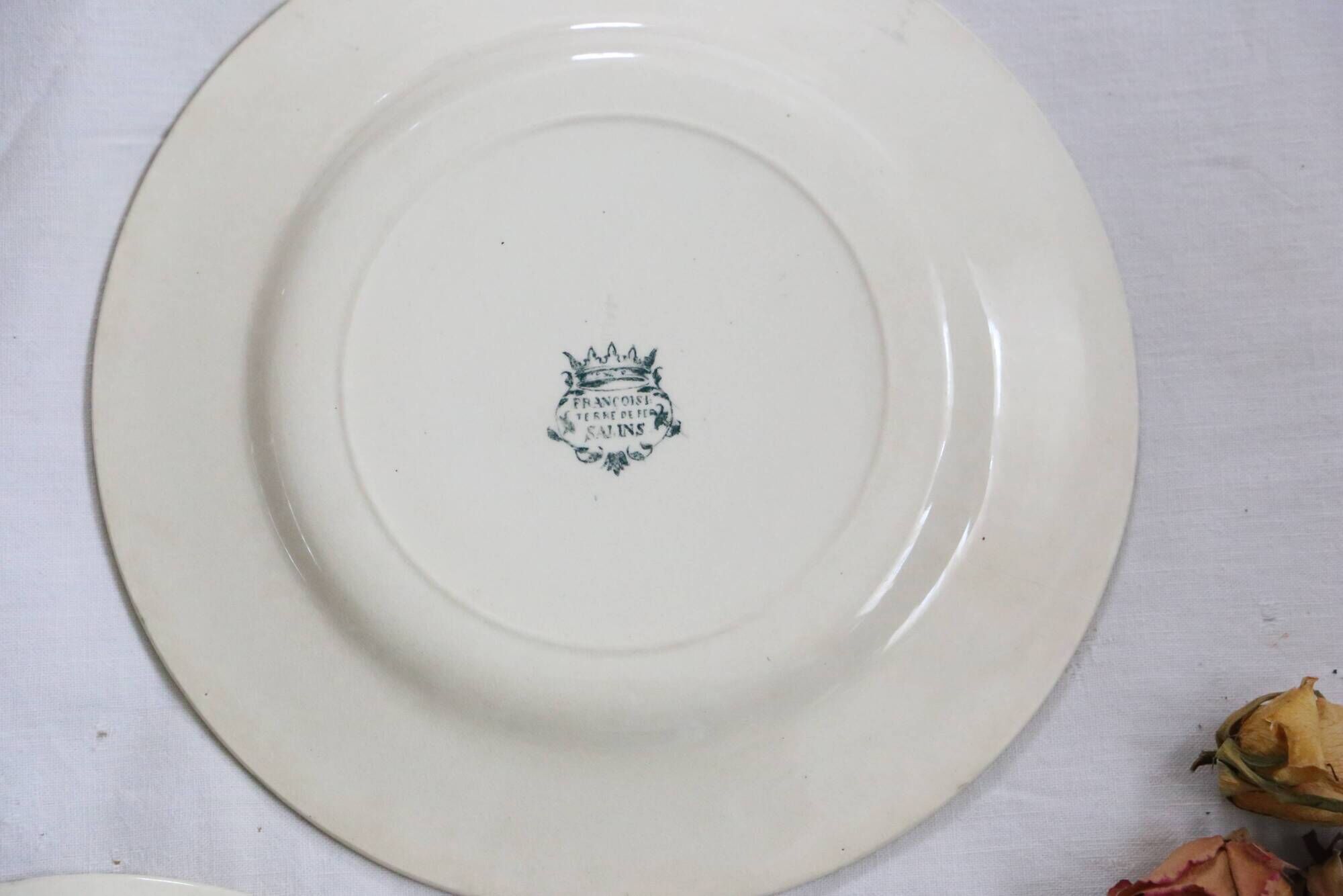 Flat plates 3, Terre de fer, Francis I motif, Salins, France