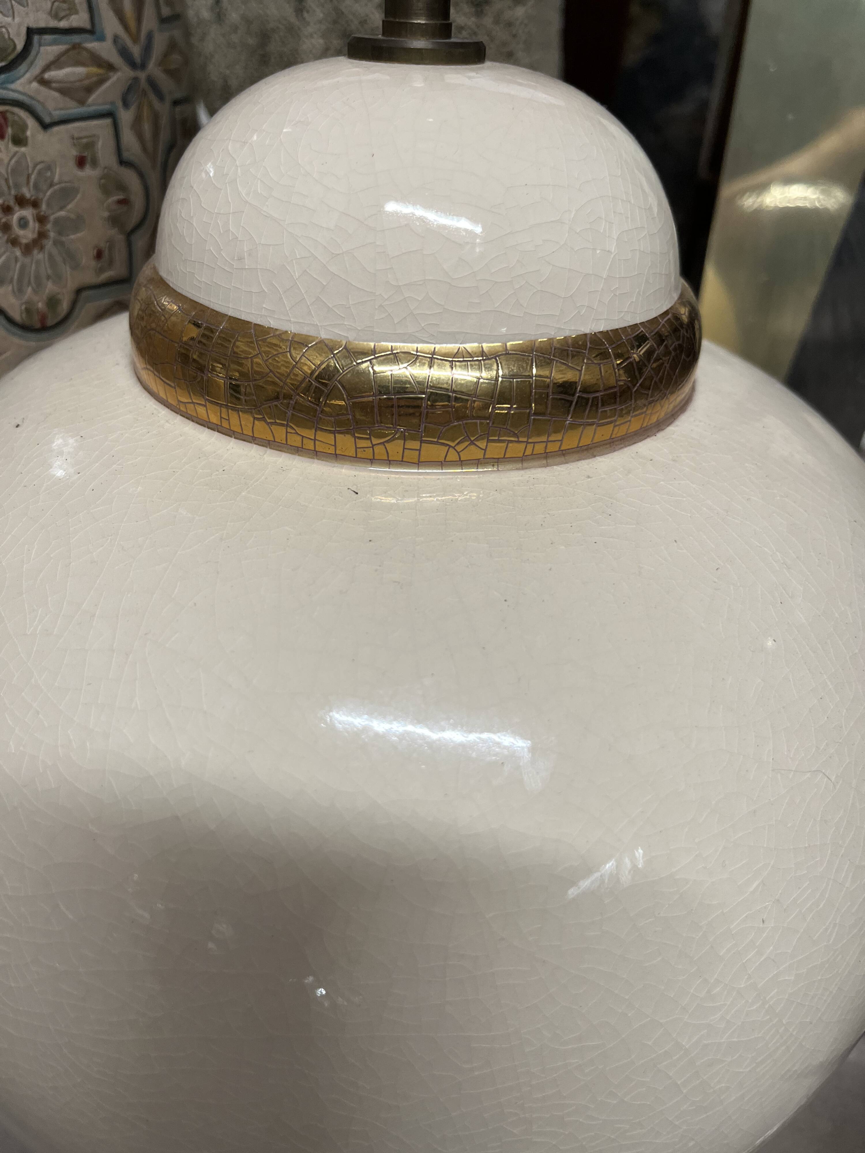 Foot ceramic lamp white beige golden