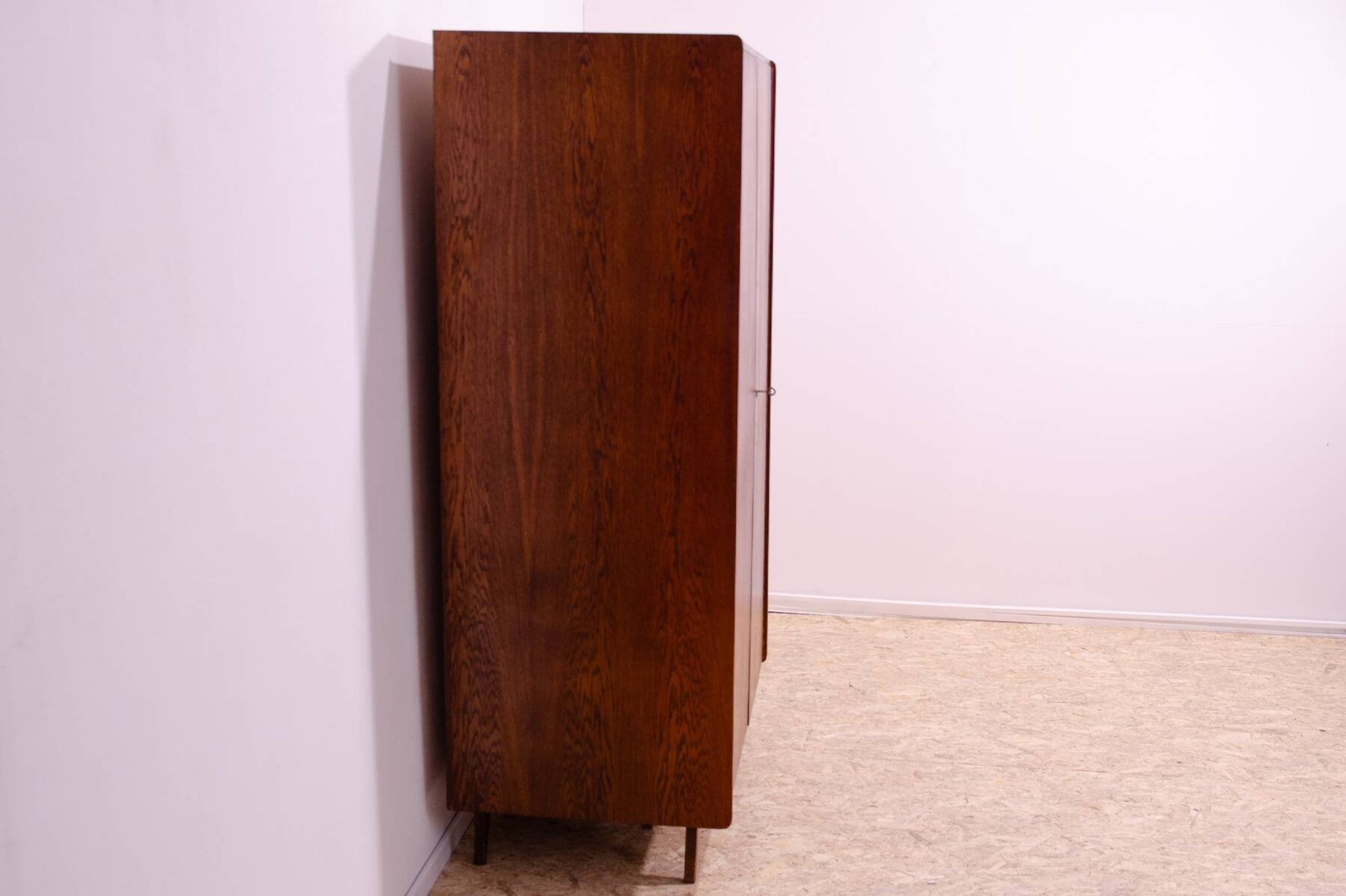 Elegant oak wardrobe U-450 by Jiří Jiroutek for Interiér Praha, 1960´s