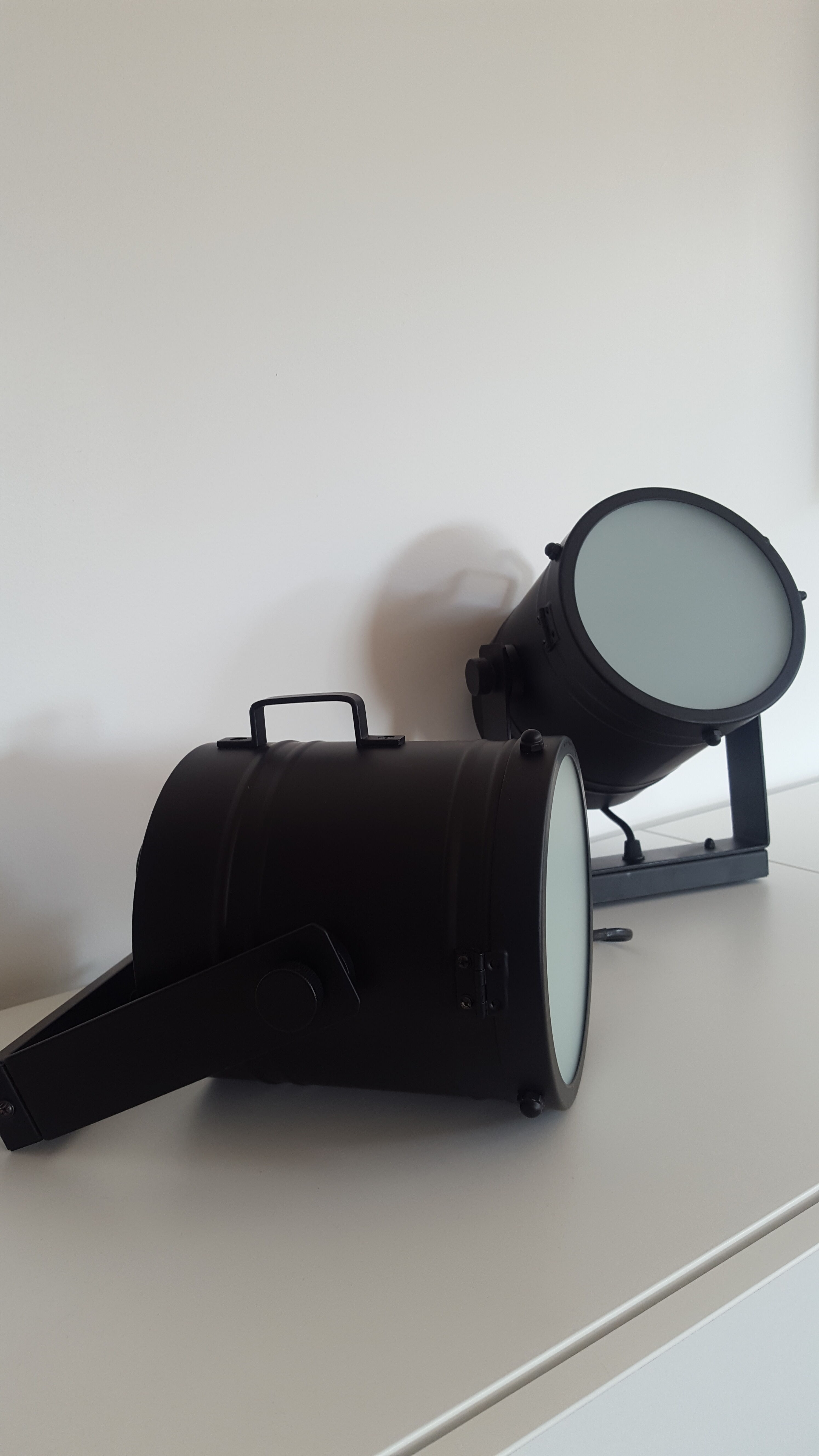 Paire d'appliques façon projecteur de scène