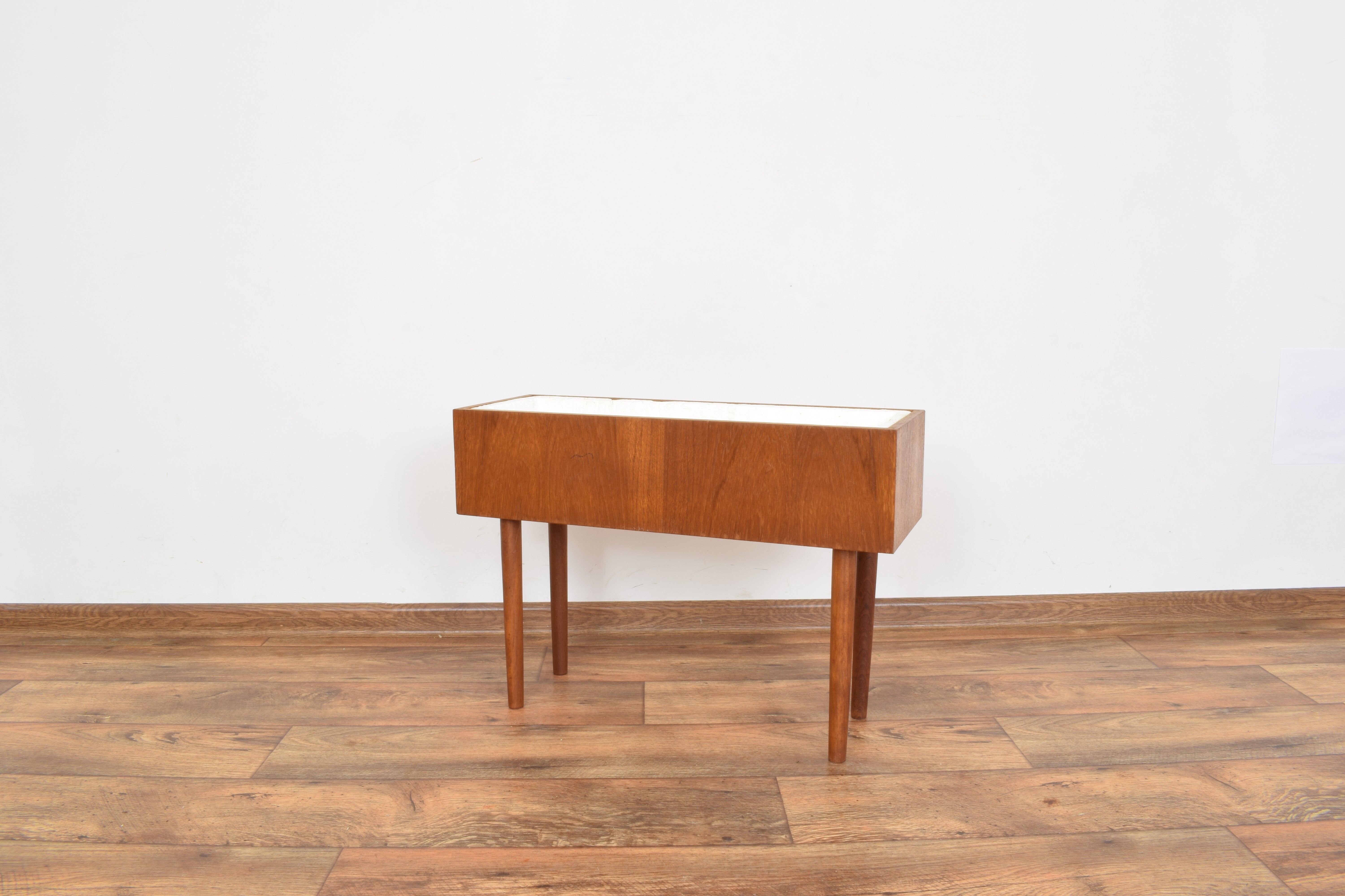 Mid-century danish teak planter, 1960s