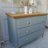 Re-enchanted chest of drawers in verdigris, wooden top protected by varnish. 3 t furniture