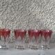 7 verres à apéritif en verre rouge et transparent ciselés vintage
