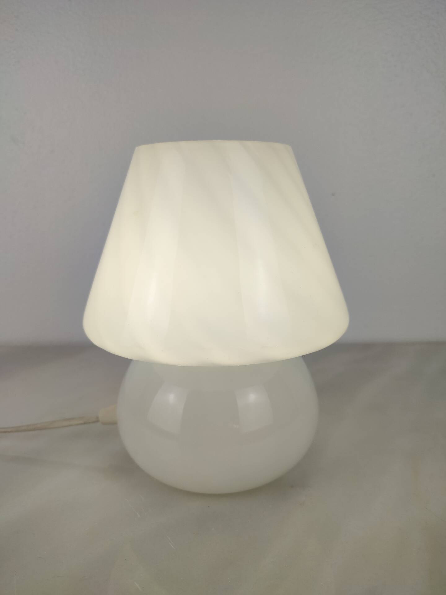Lampe de table champignon en verre de Murano vintage
