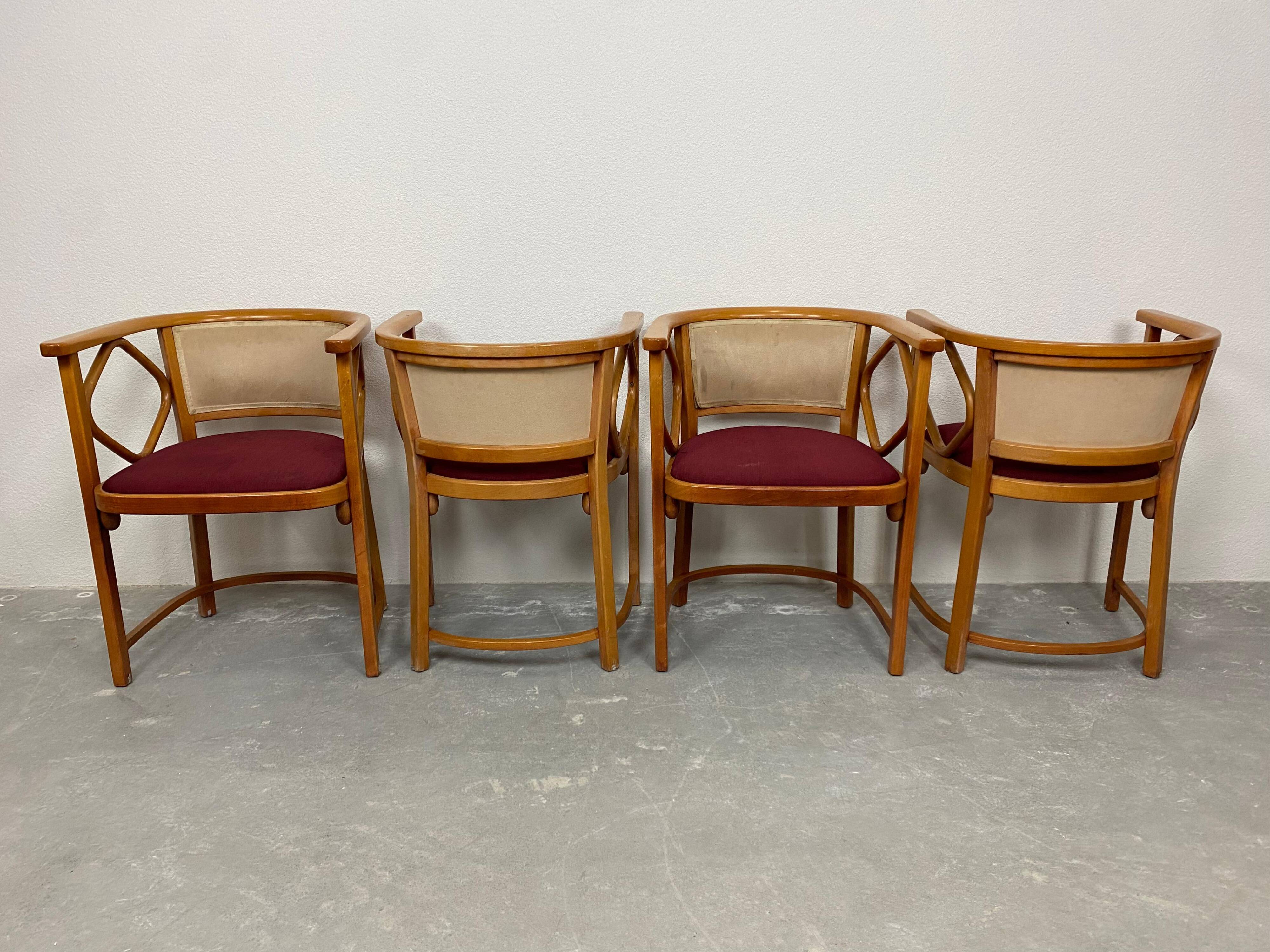 Set of 4 Fledermaus chairs made by Thonet.