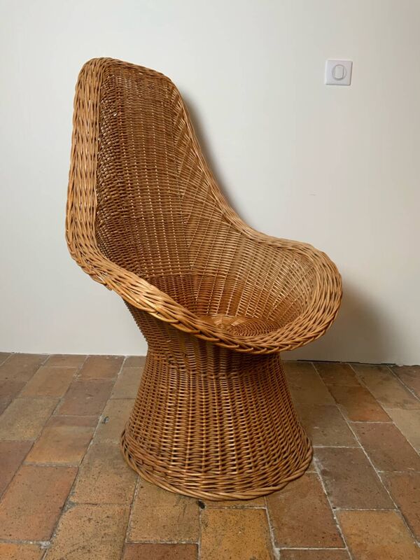 Fauteuil en osier tressé