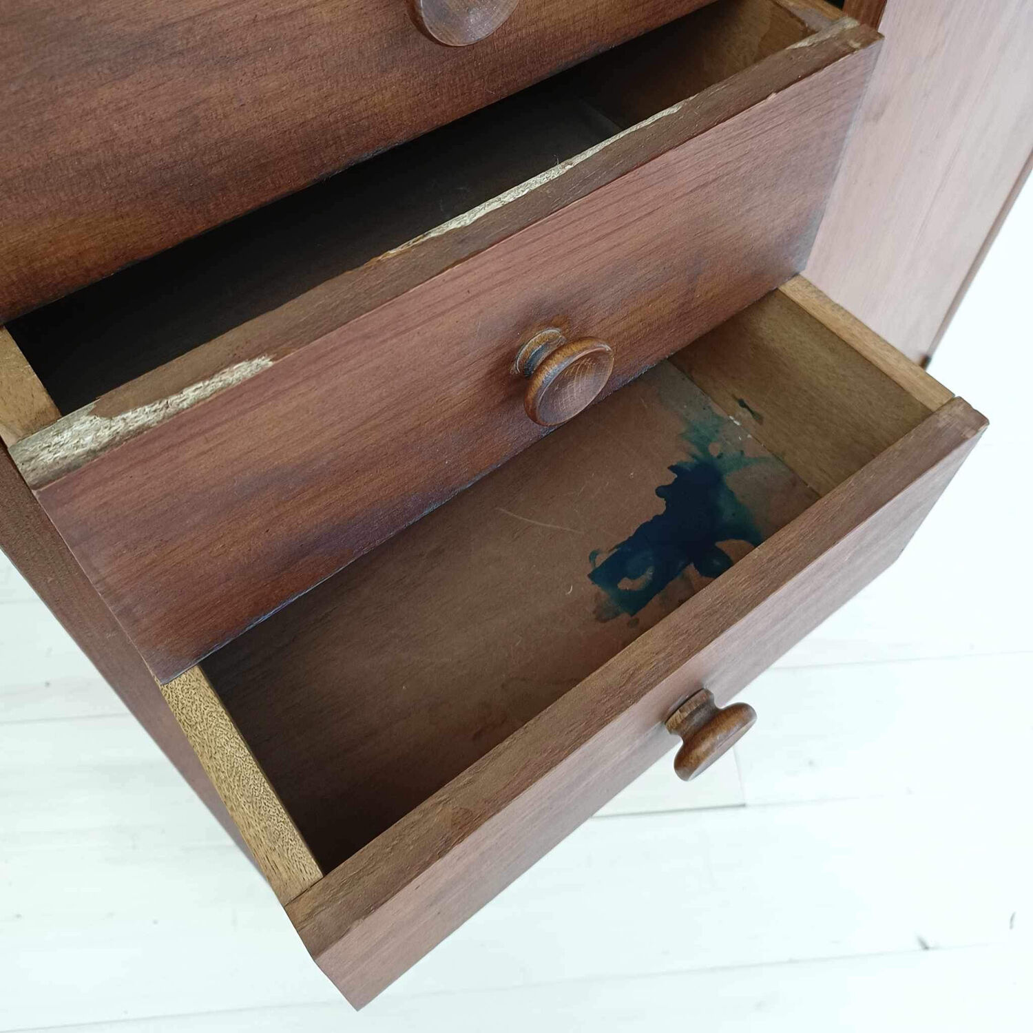 Chiffonier style cupboard / wardrobe