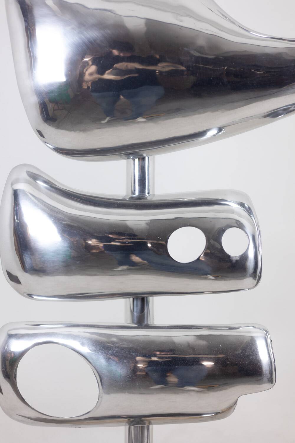 Antonine de Saint Pierre. Abstract sculpture. Contemporary work.