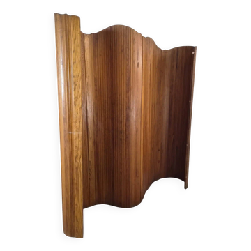 Large French folding screen in pine, room divider, 1950s, attributed to Baumann.