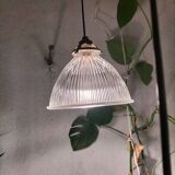 Holophane suspensions