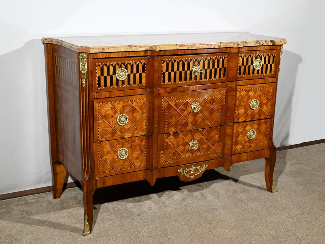 Rosewood and Mahogany chest of drawers, Louis XV / Louis XVI Transition style – Late 19th century