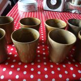 Lot de 8 tasses en grès
