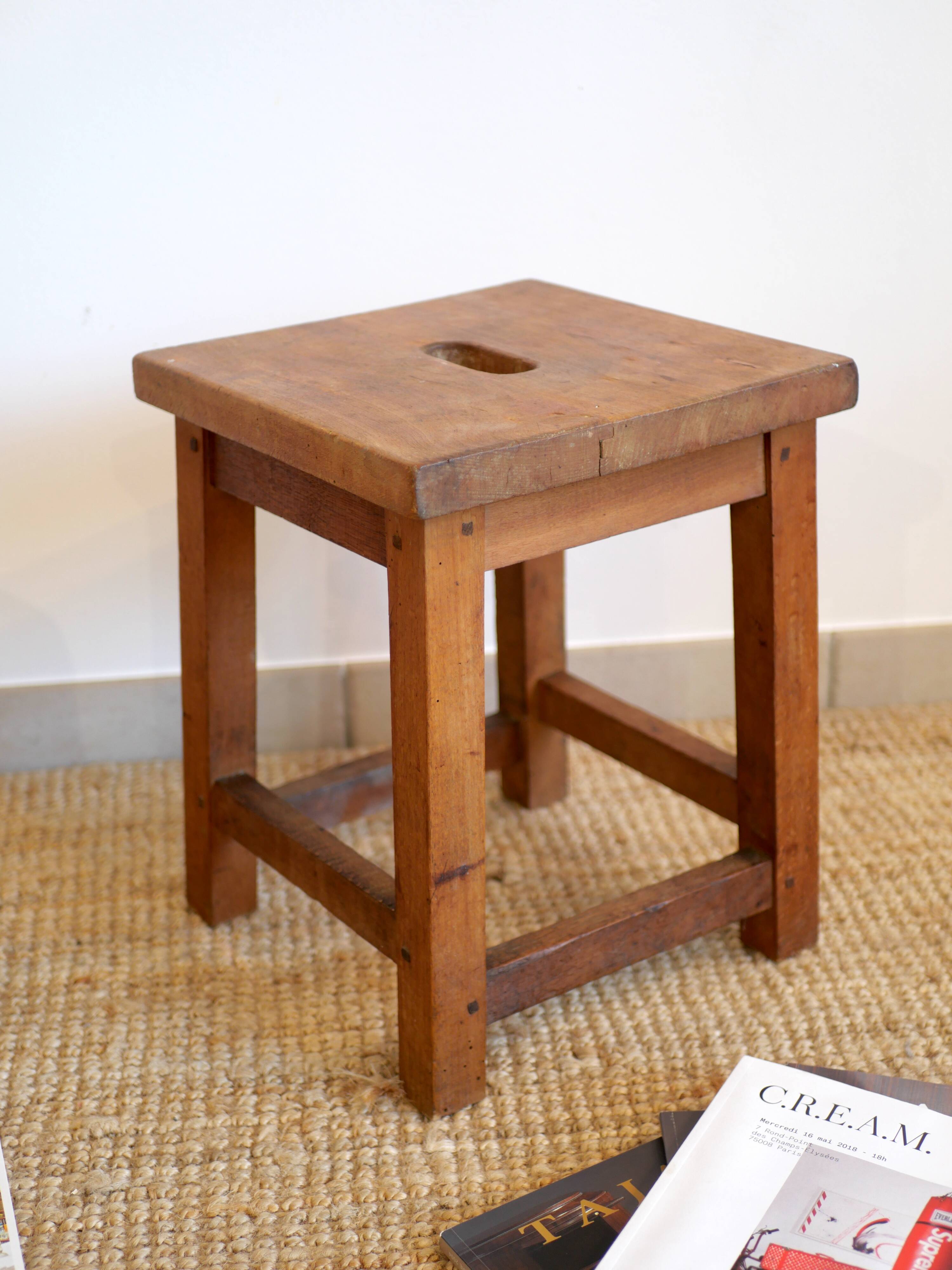 Tabouret de ferme en bois