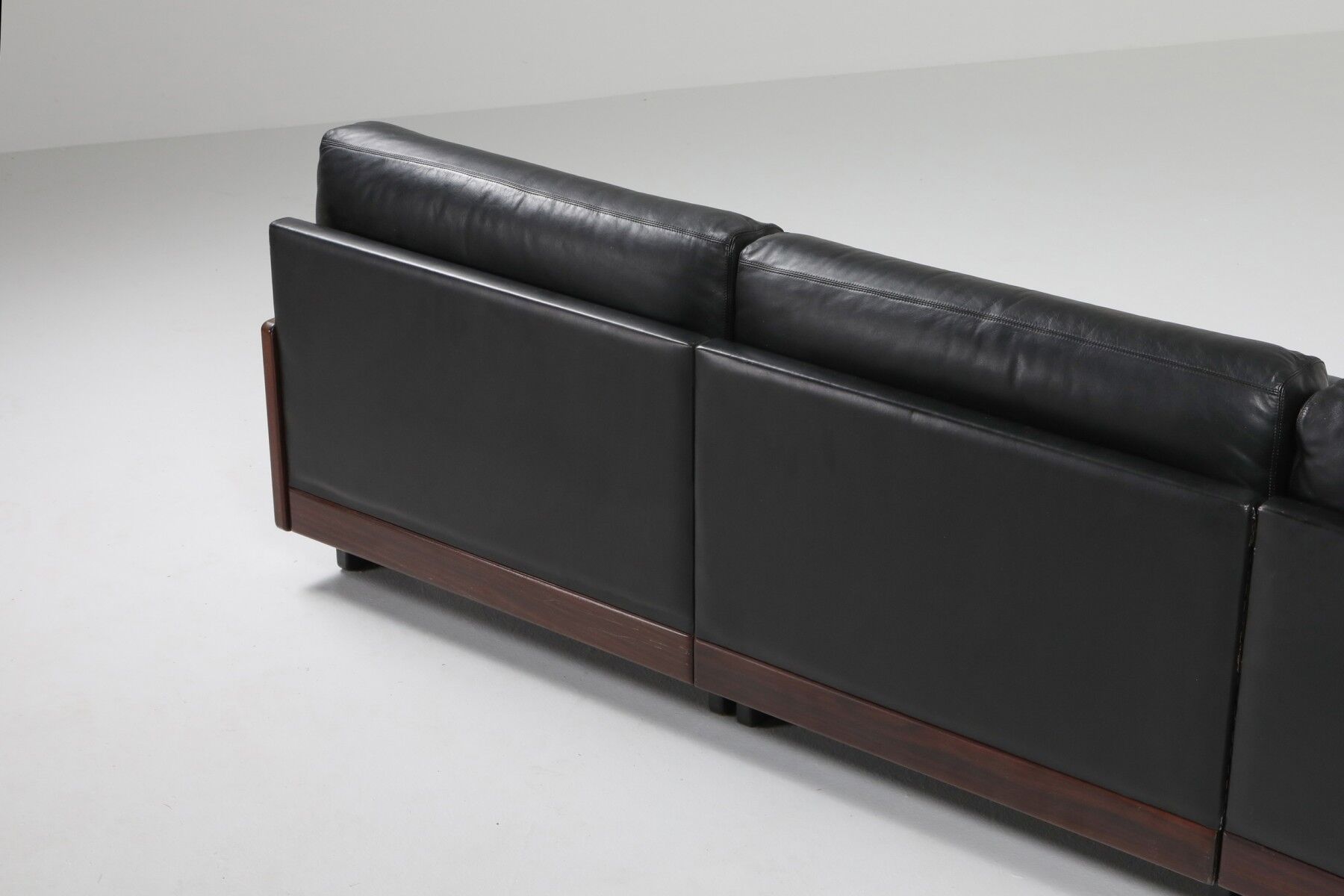 Afra Sofa & Tobia Scarpa '920' sofa for Cassina 1970
