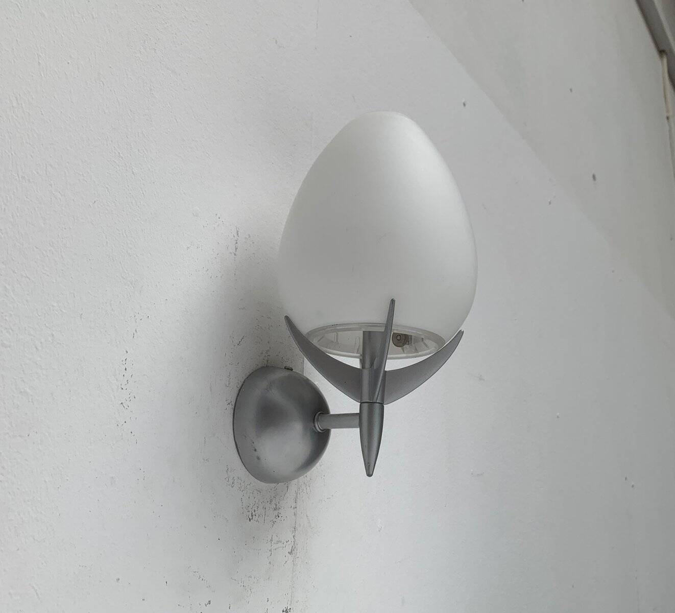 Vintage wall lamp in postmodern Italian glass by Lucente.