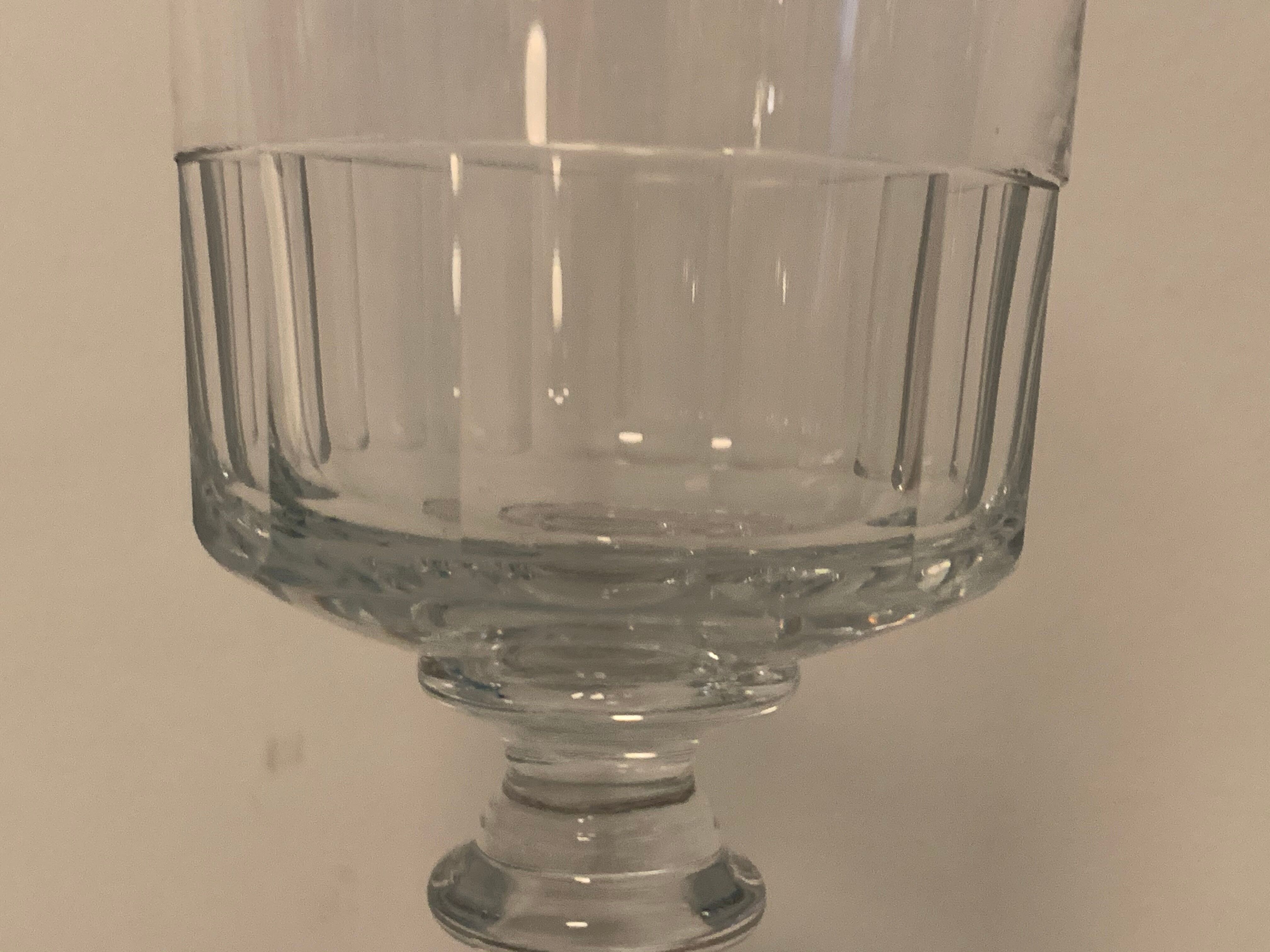 Set of 4 glasses and 1 carafe model Mirabeau early twentieth century