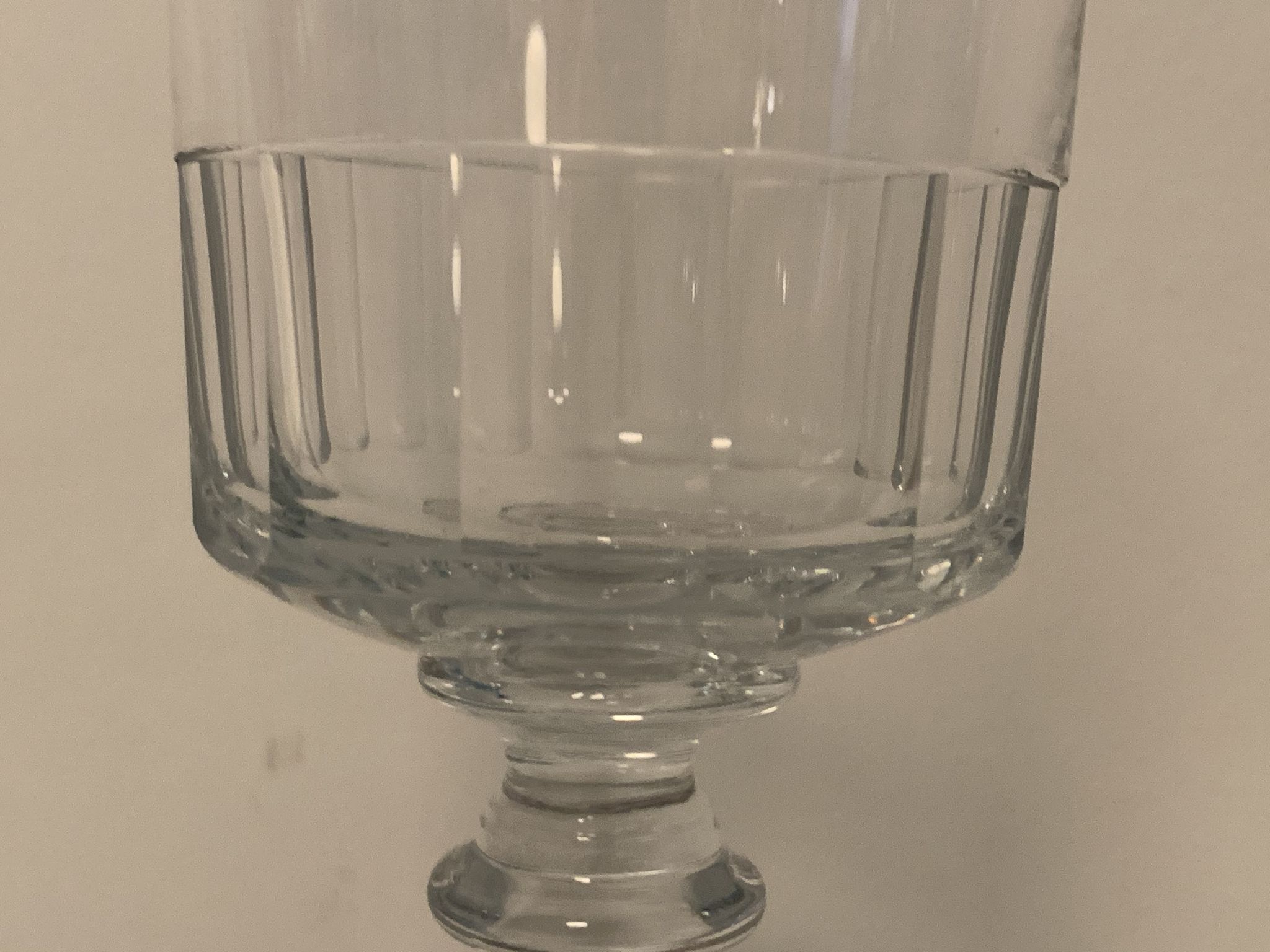 Set of 4 glasses and 1 carafe model Mirabeau early twentieth century