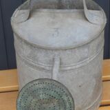 Zinc watering can