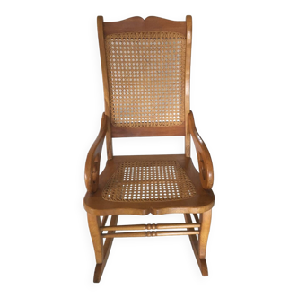 Rocking-chair en poirier et cannage