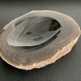 Empty vintage pocket in agathe stone