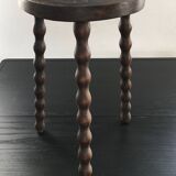 Half-moon tripod stool