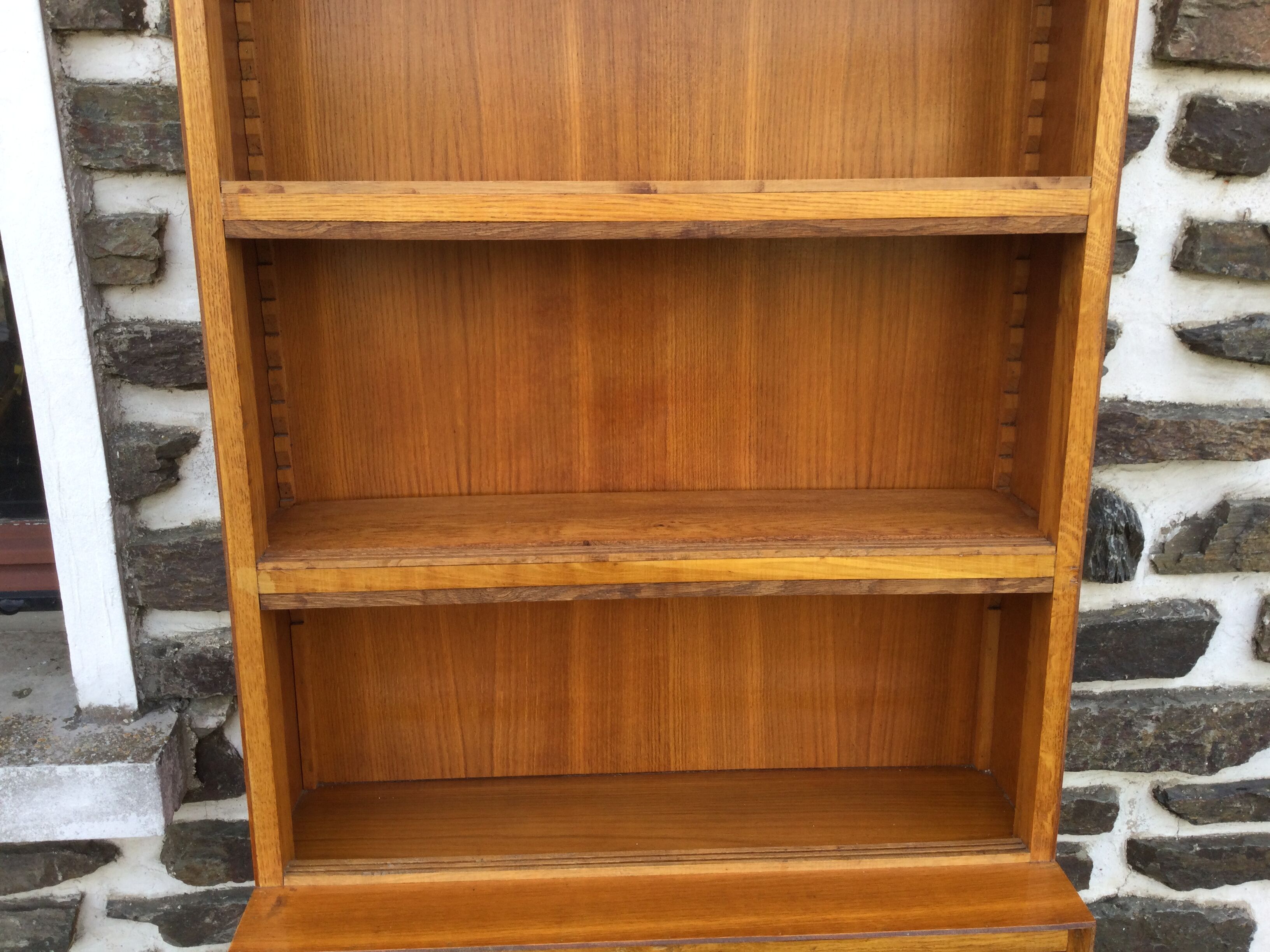 Vintage library