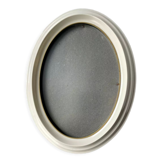 Oval bakelite vintage frame