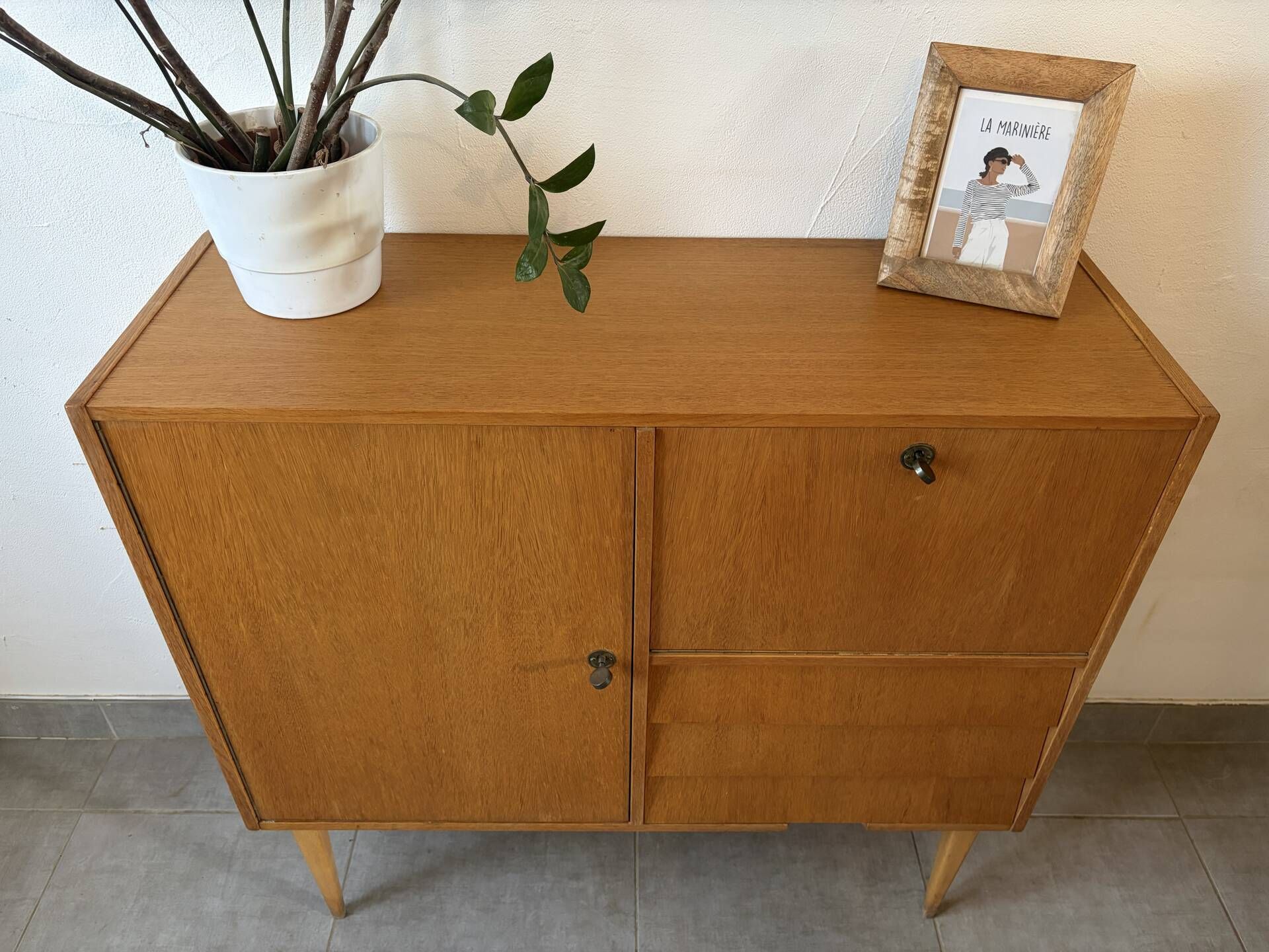 Meuble de rangement / étagère vintage