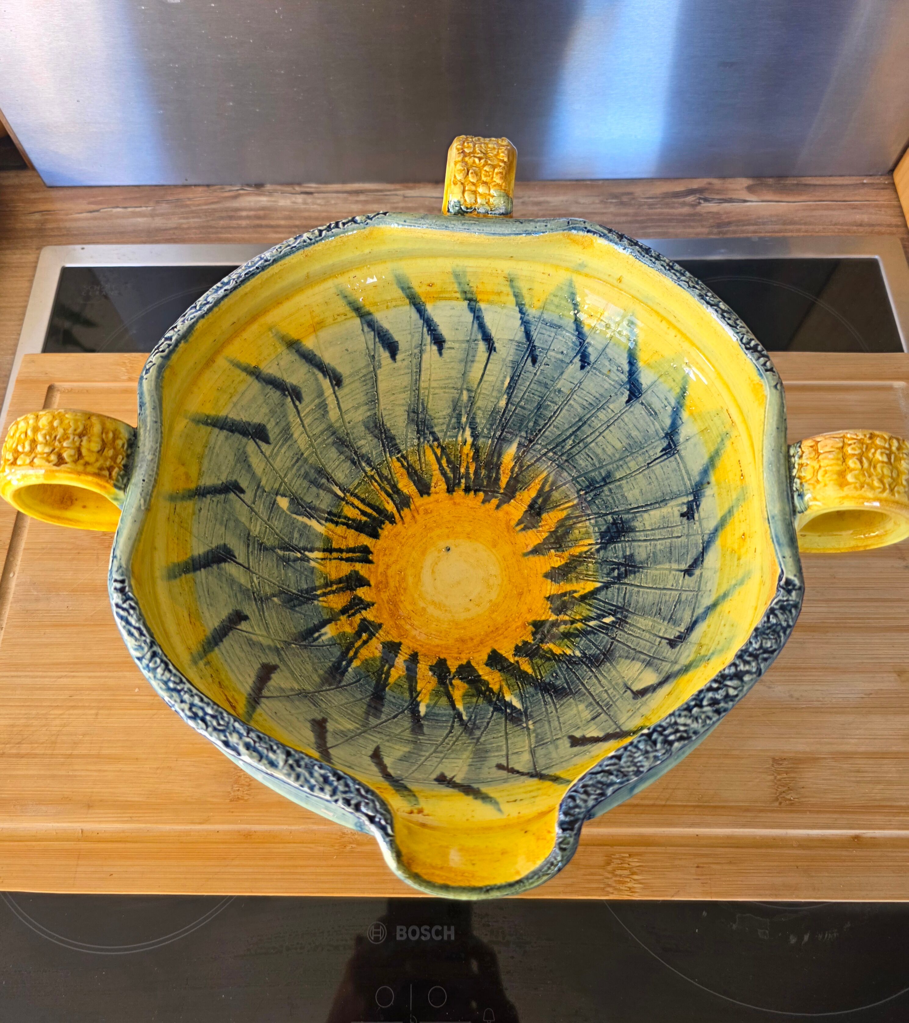 Soup tureen / Vintage ceramic Vallauris – Jean-François Daniel – Condition