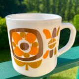 Vintage Arcopal lotus mug🍎