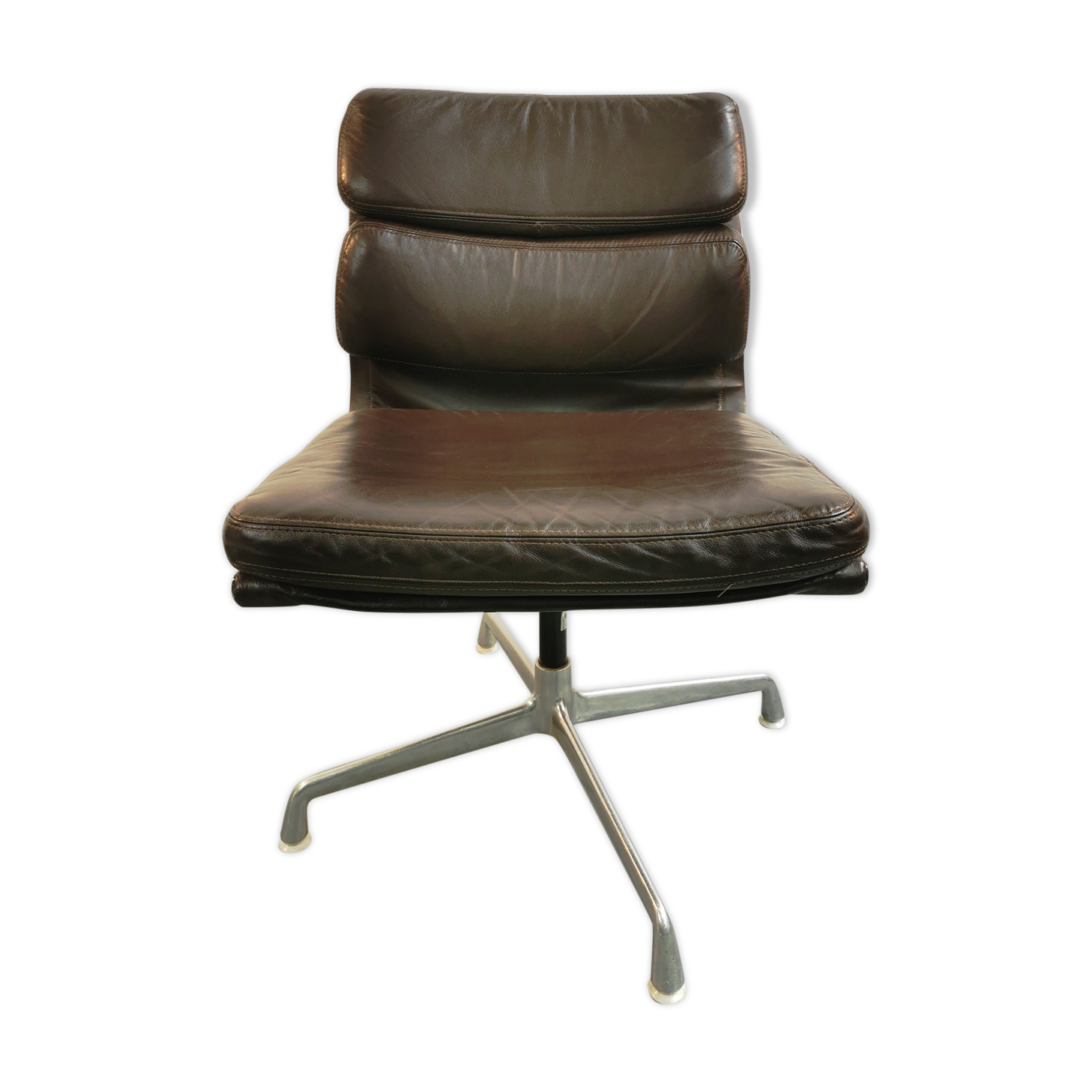 Fauteuil Soft Pad EA 205 Eames pour Herman Miller