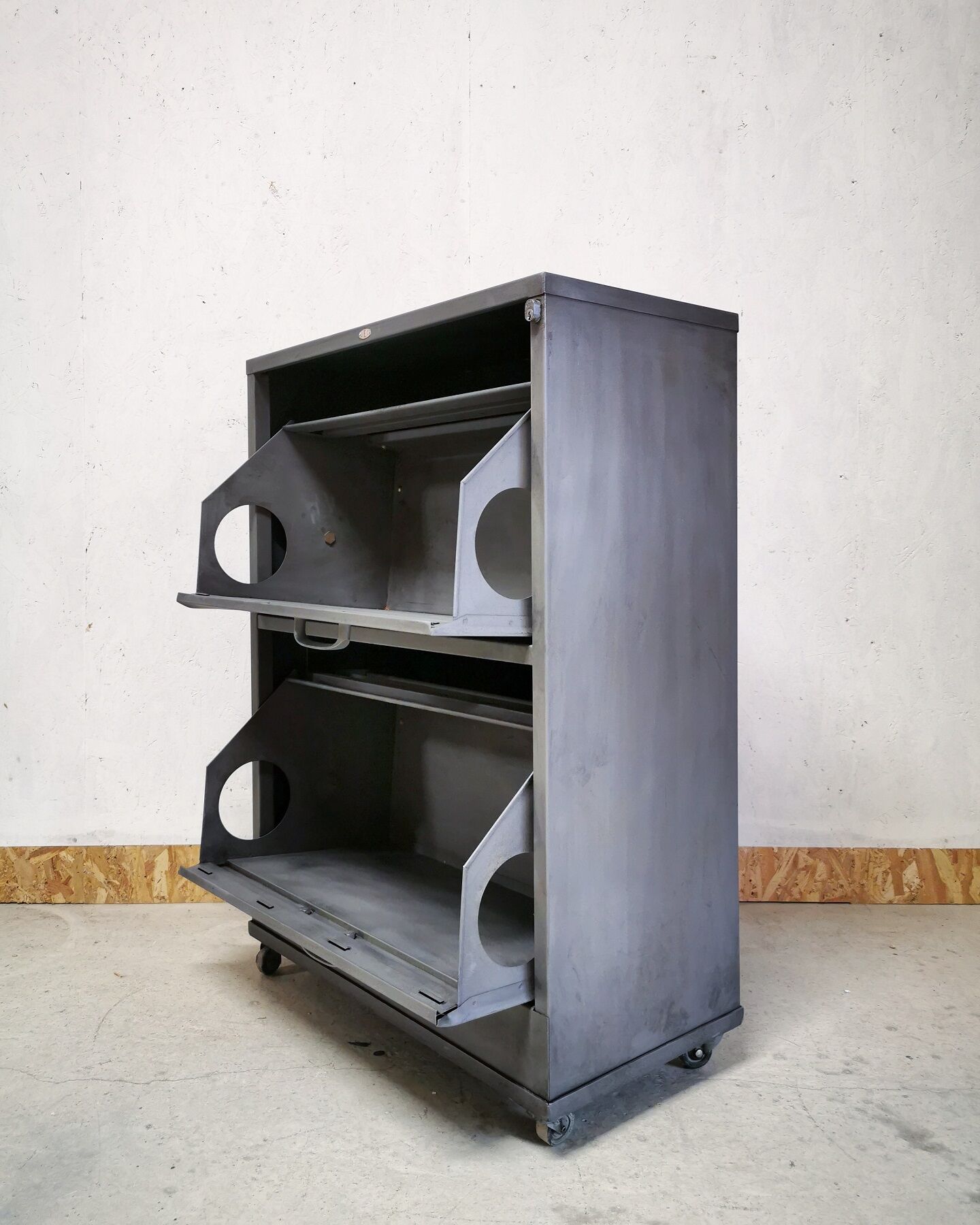 Jec industrial storage furniture