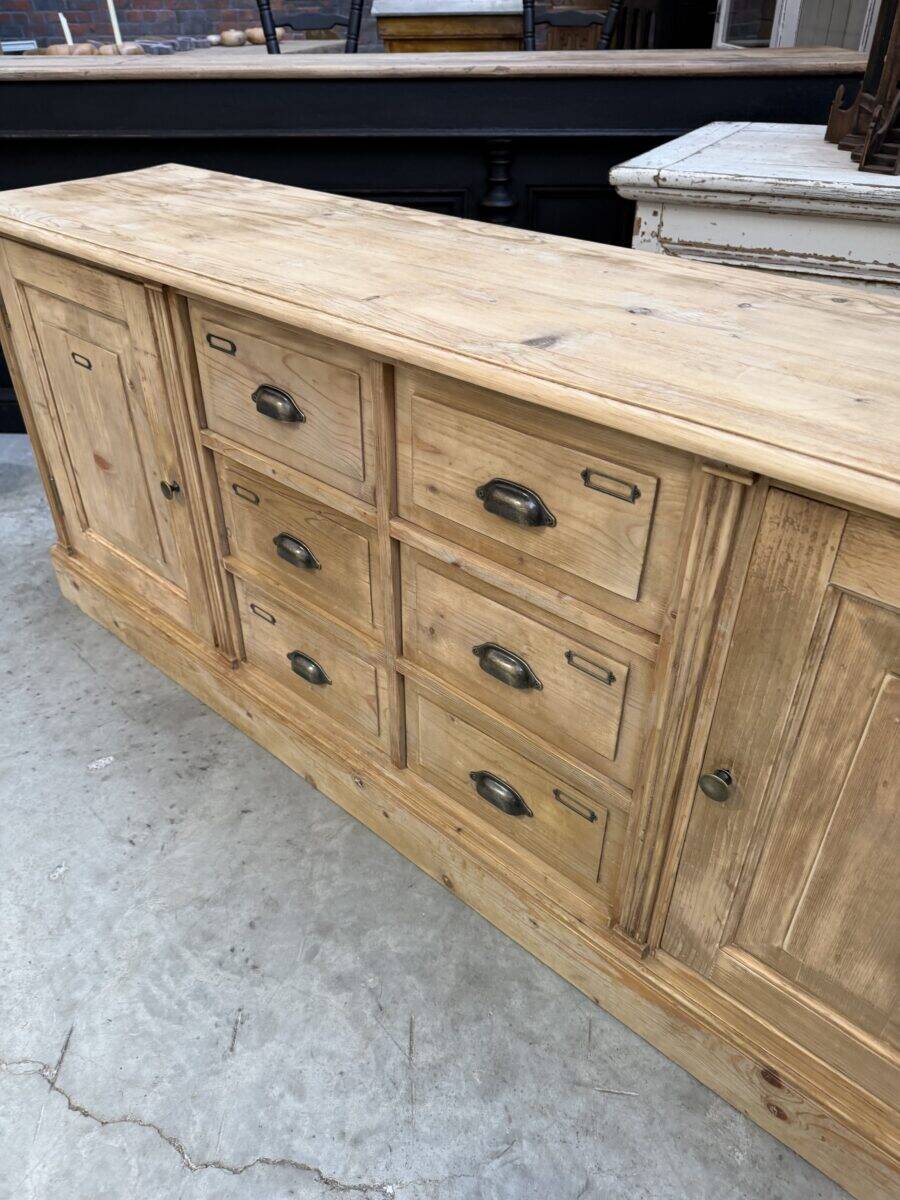 Workshop furniture made of fir.