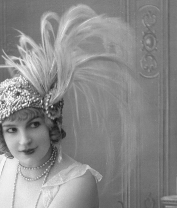 Vintage photography woman Belle Époque 1920
