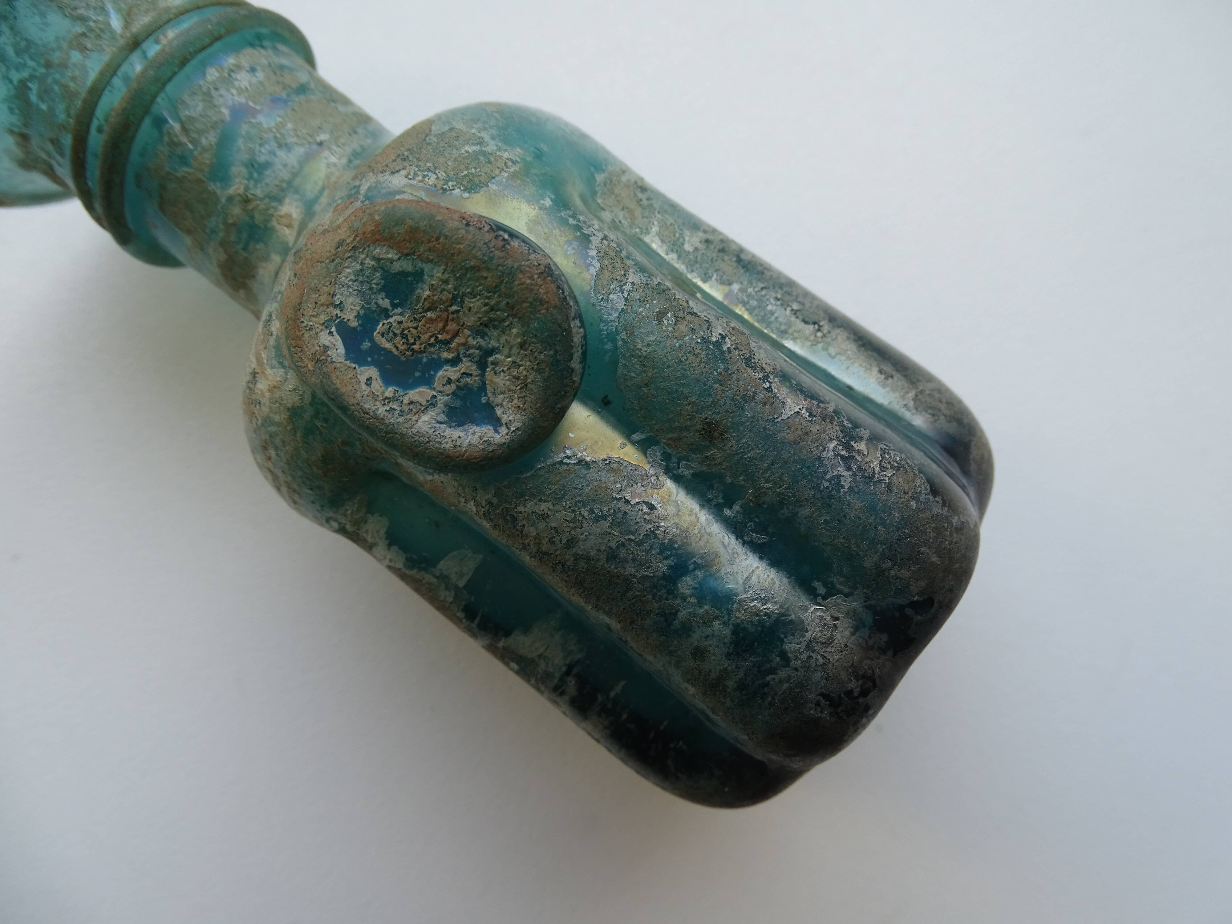 Miniature vase Scavo Seguso Vetri d'Arte iridescent glass Murano 1950