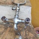 Robinet de bain ancien