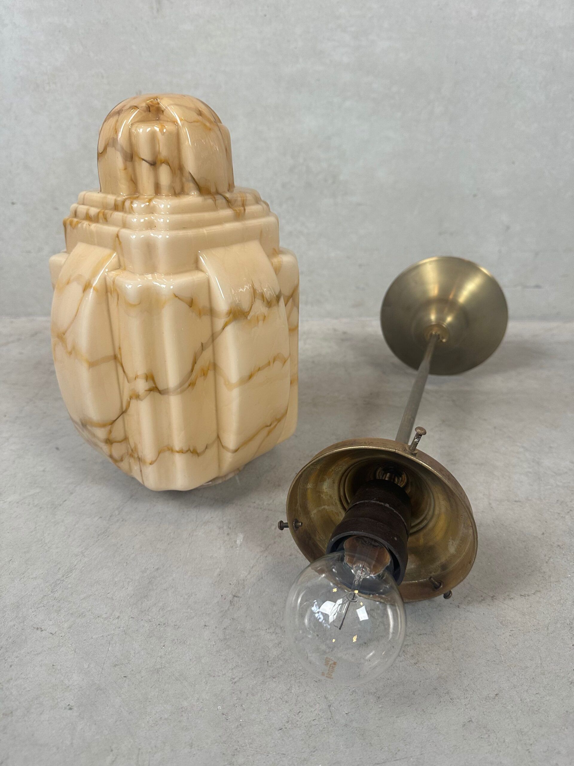 Suspension art déco – opaline marbrée