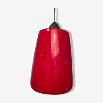 Suspension opaline rouge, 1970s