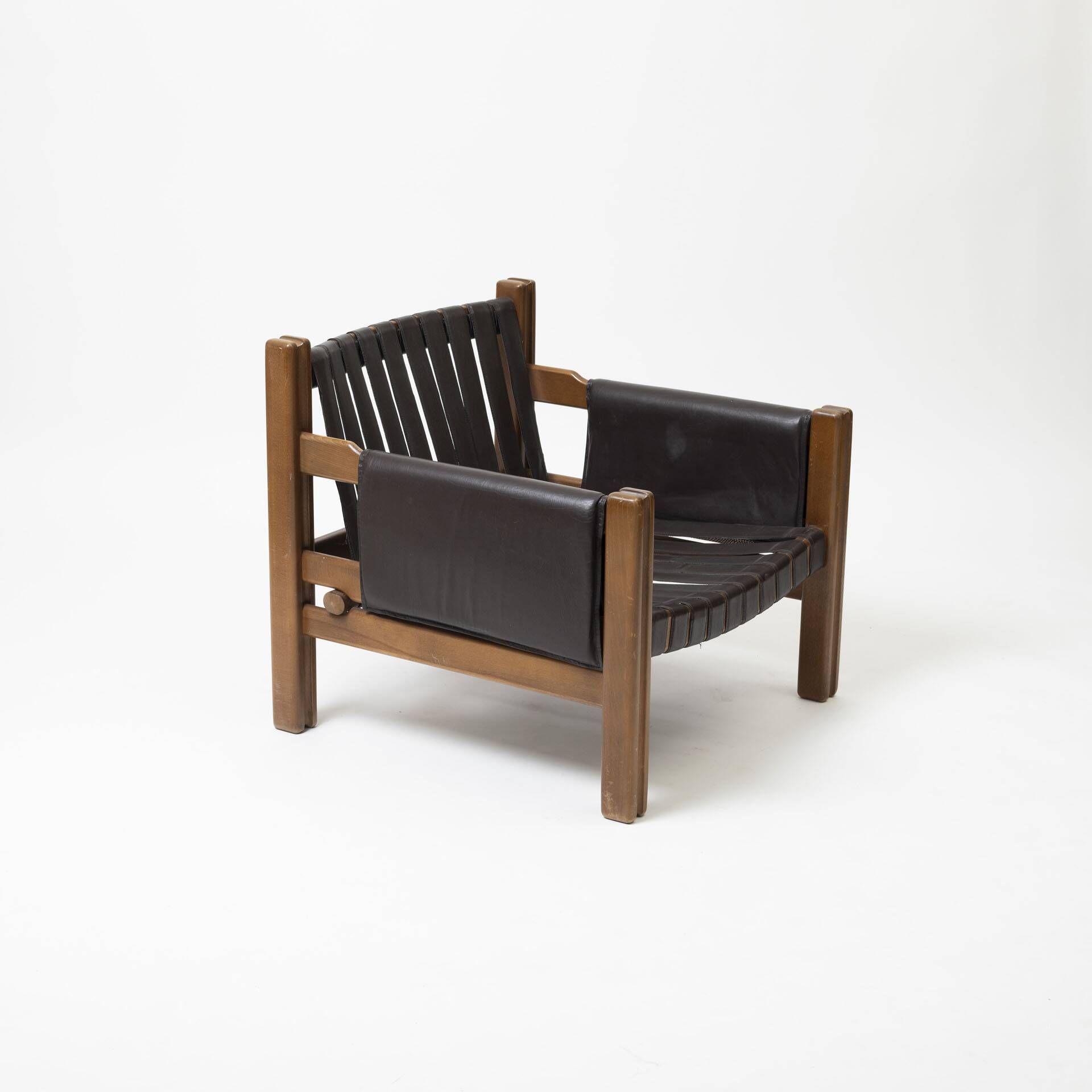 Pair of lounge chairs produced by TON in wood and brown leather, Czechoslovakia, 1990s